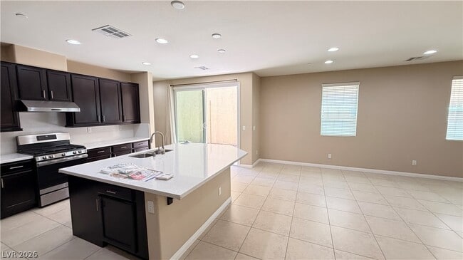 Building Photo - 3024 Paladi Ave