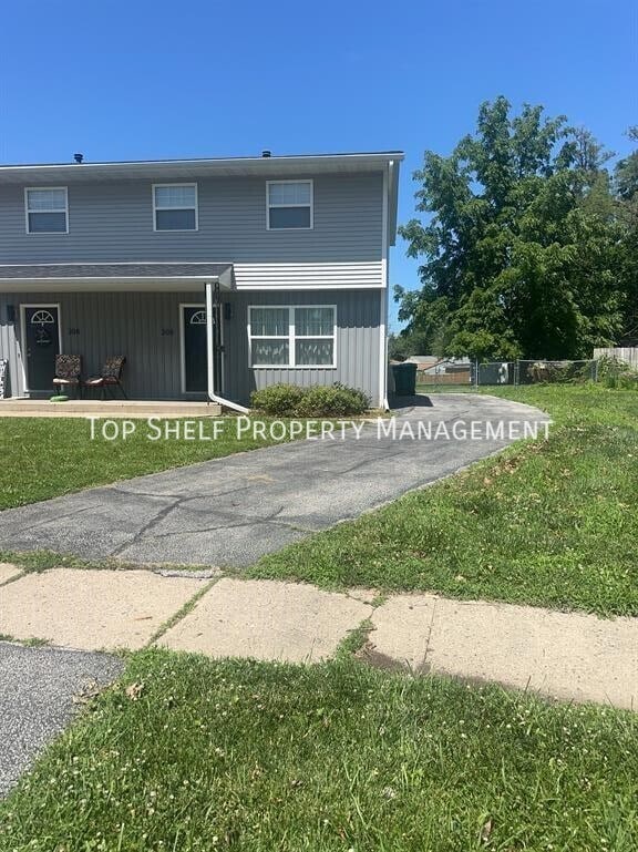 Primary Photo - 306 SW Westview Dr