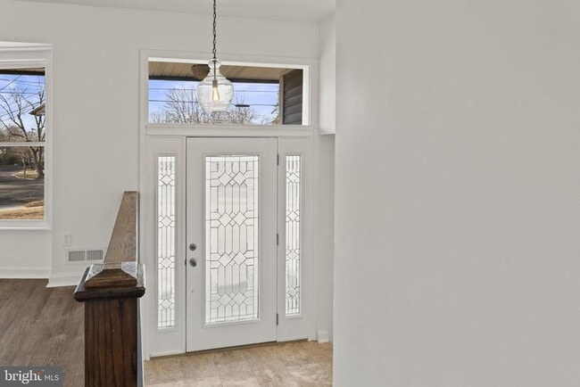 Building Photo - 139 Adrienne Ave