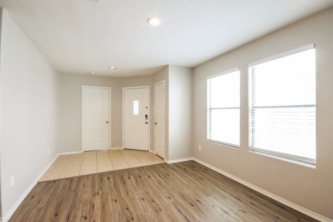 Building Photo - 9614 Brandon Rock Lane