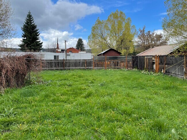 Building Photo - 625 Baltimore St