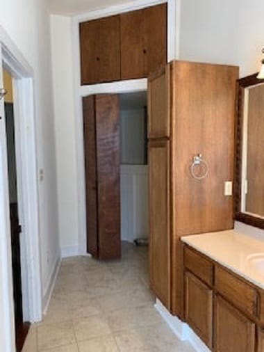 Building Photo - 8453 County Farm Rd