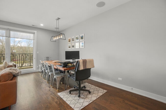 Building Photo - 1621 N Humboldt Blvd