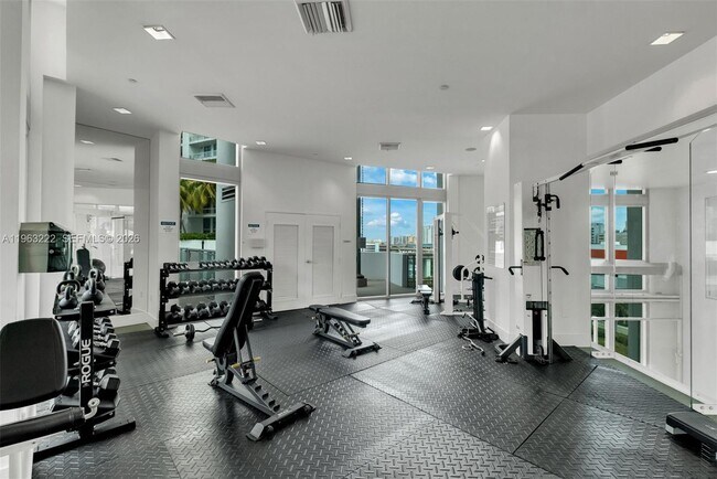 Building Photo - 350 S Miami Ave