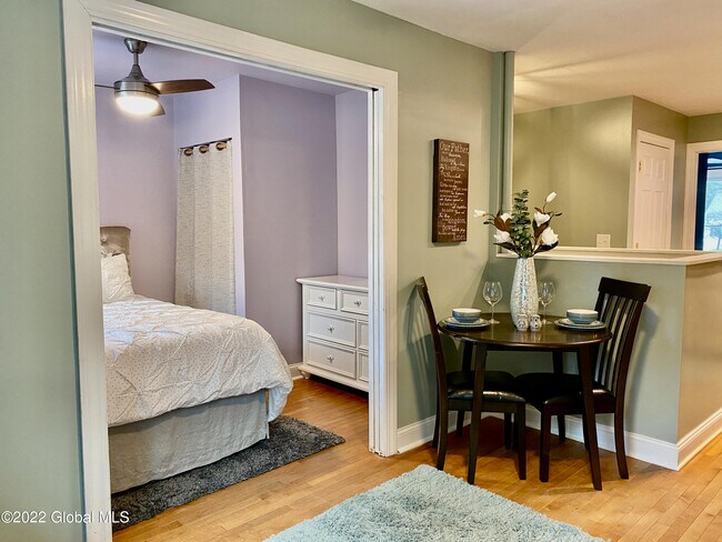 Building Photo - 4 Corinne Ct