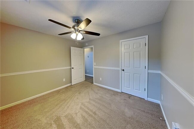 Building Photo - 5539 Hopper Dr
