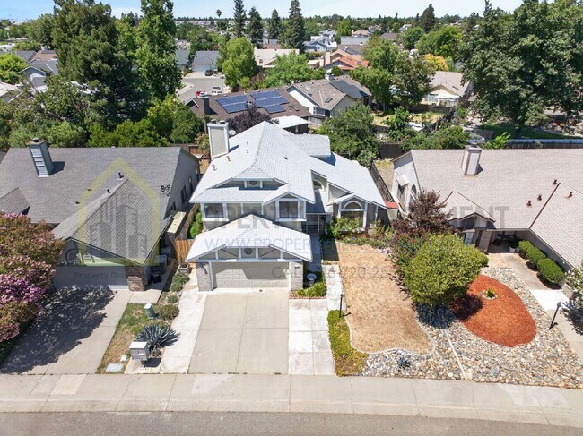 Building Photo - Spacious 4-Bedroom Retreat with 2.5 Baths