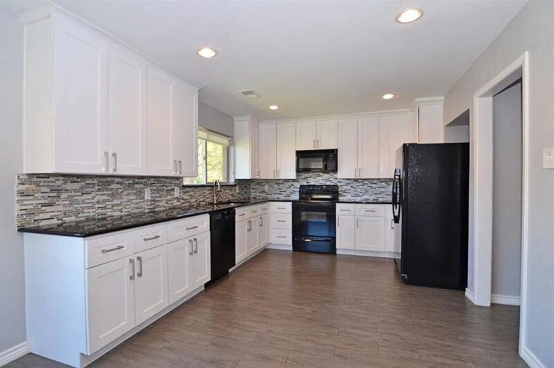 Building Photo - 7102 Casablanca Ct