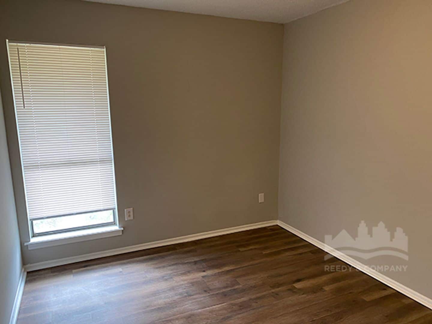 Building Photo - 5370 Haynes Dr
