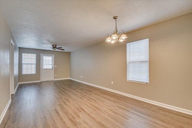 Building Photo - 2019 Buckhaven Way