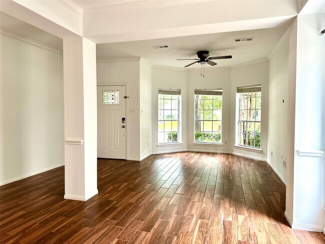 Building Photo - 24914 Aughton Ct