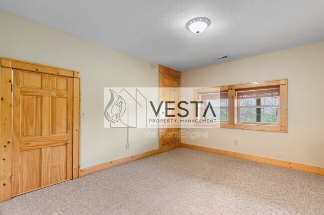 Building Photo - 131 Tanner Trail