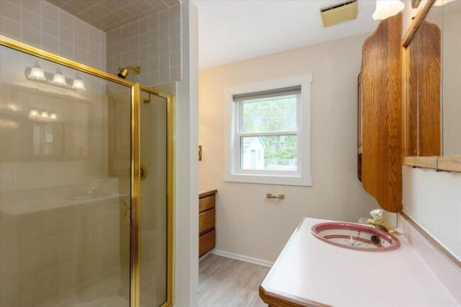 Building Photo - 2 bedroom in Billings MT 59102
