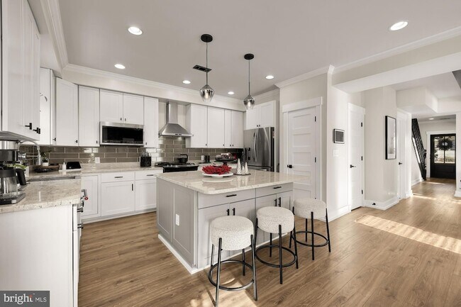 Building Photo - 4240 34th St