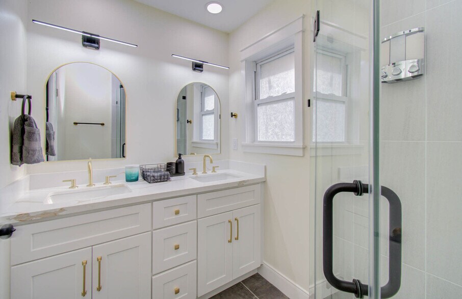 Building Photo - 9306 Bassoon Dr