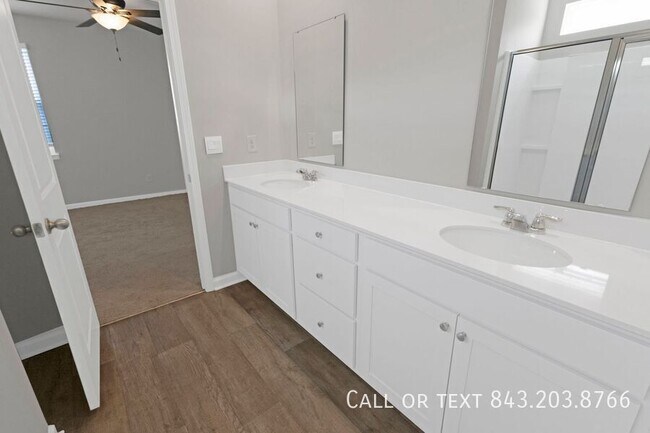 Building Photo - 148 Lagoona Dr