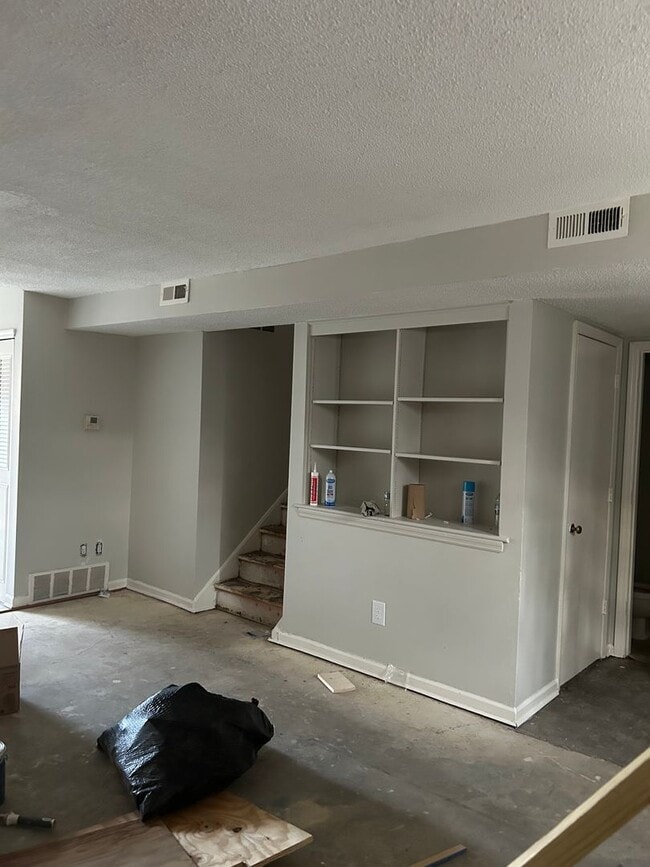 Building Photo - 3736 Cambridge Station Dr