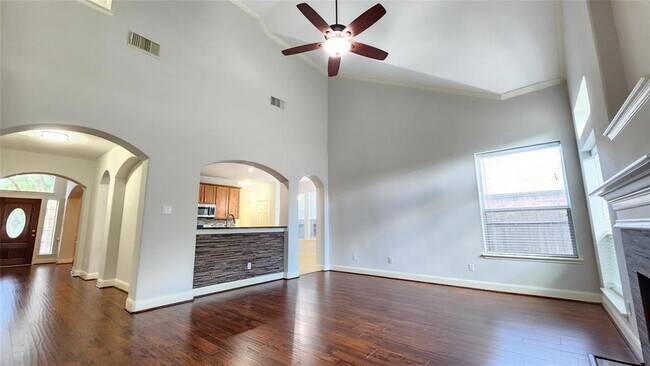 Building Photo - 24831 Red Bluff Tr