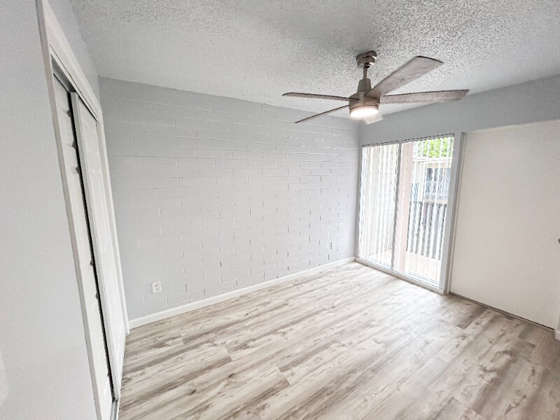 Building Photo - 6802 N 17th Ave