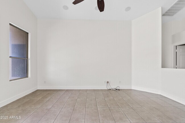 Building Photo - 3373 E Flamingo Ct