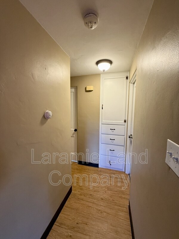 Building Photo - 551 N 10th St