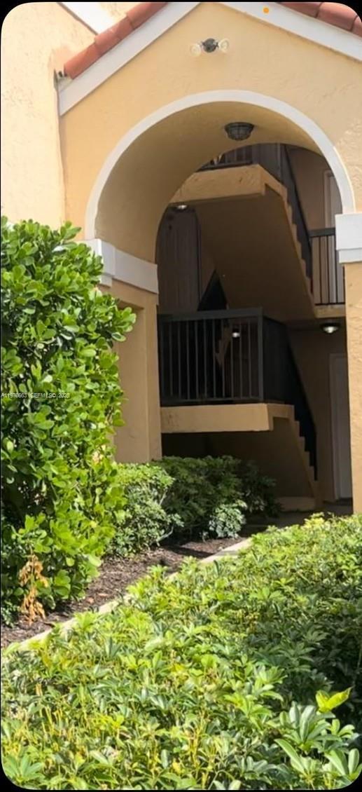 Building Photo - 5721 Riverside Dr