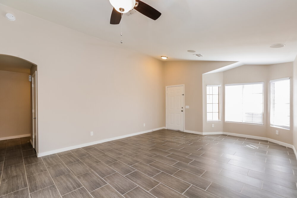 Building Photo - 438 N Opal