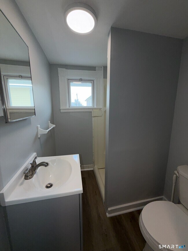 Building Photo - 7-9 Wilson St