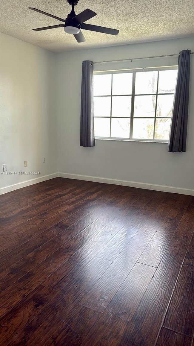 Building Photo - 2201 W Preserve Way