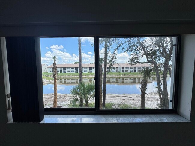 Building Photo - 4725 Lucerne Lakes Blvd E