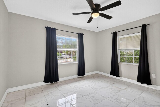 Building Photo - 40 NW 68th St