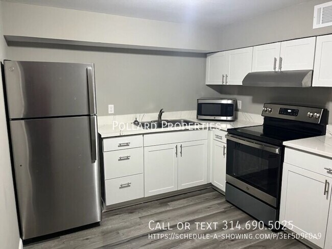 Building Photo - 741 Boone St