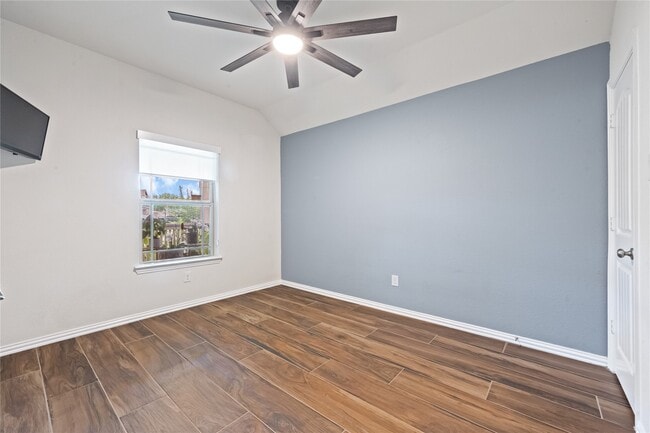Building Photo - 8934 English Manor Dr
