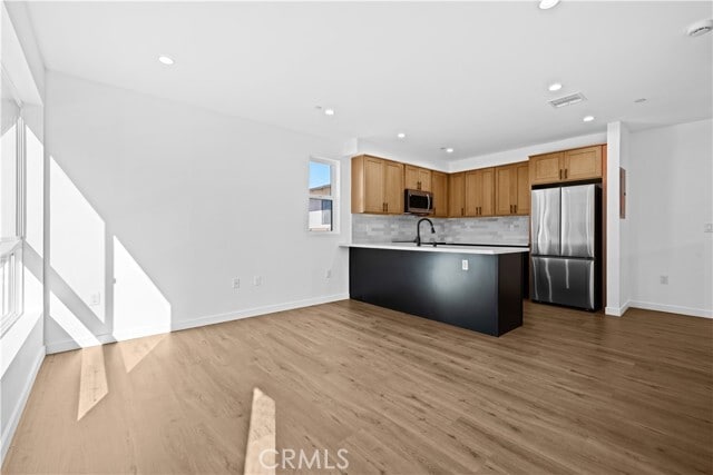 Building Photo - 1340 N Kingsley Dr