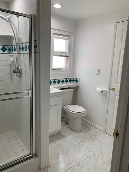 Bathroom - 741 W Sycamore Ave