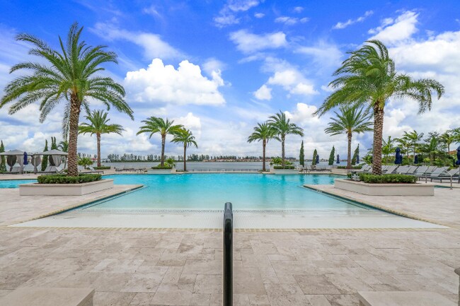 Building Photo - 8660 W Parkland Bay Trl