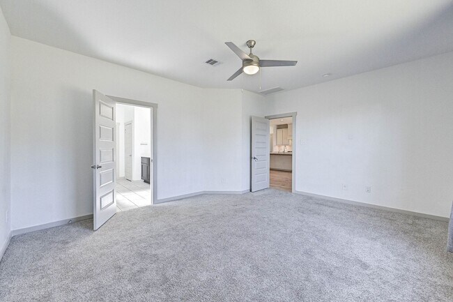 Building Photo - 3323 Polk Crk Dr