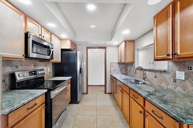 Building Photo - Picture Perfect 3 Bedroom Home in Southeas...