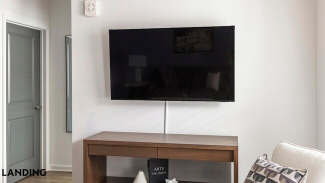 Building Photo - 560 Jack Clift Blvd