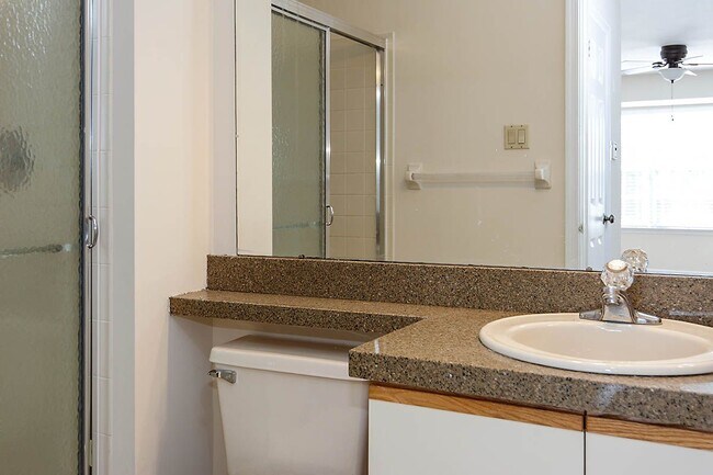 Building Photo - 21 Claver Hill Way