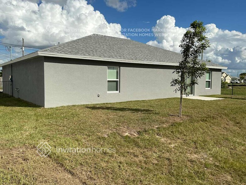 Building Photo - 720 NW 3rd Ave