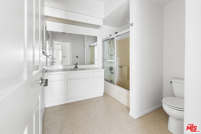 Building Photo - 12621 Washington Pl