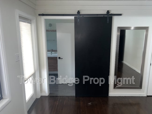 Building Photo - 5724 Callister Ave