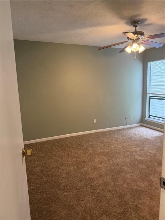 Building Photo - 2638 Briarwood Dr SE