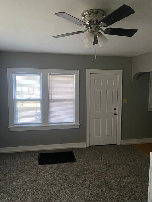 Building Photo - 221 W Gilbert St