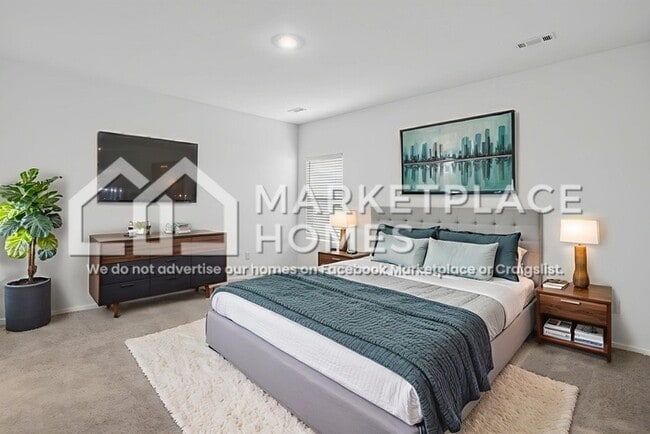 Building Photo - 2644 E Gila Wy