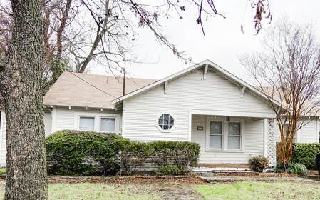 Primary Photo - 2 Bedroom, 2 Bathroom with so much character