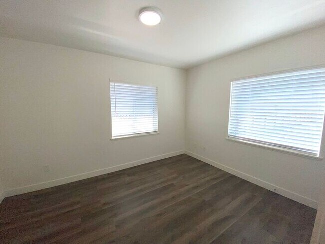 Building Photo - Northwest Reno House - Like New! 3 Bedroom...