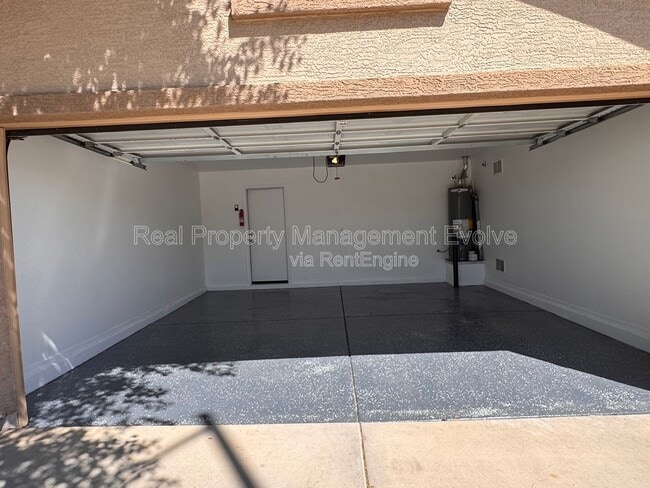 Building Photo - 22297 N 76th Dr