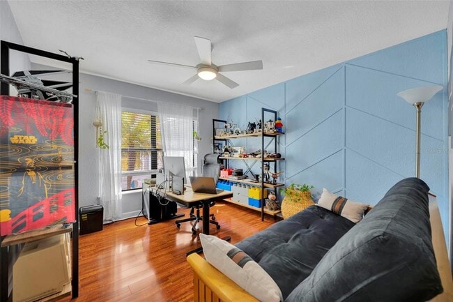 Building Photo - 1081 Lake Weldona Dr